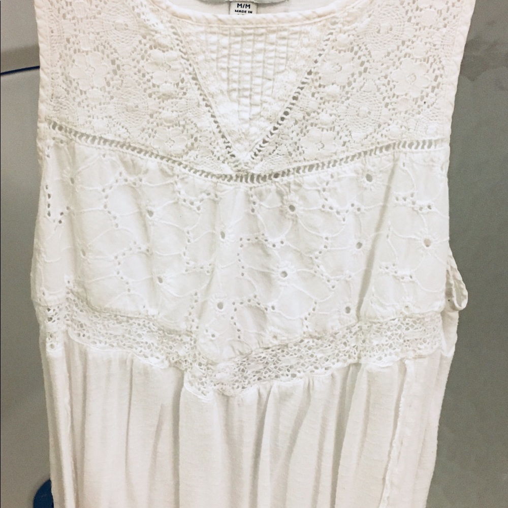 American Eagle flowy tank